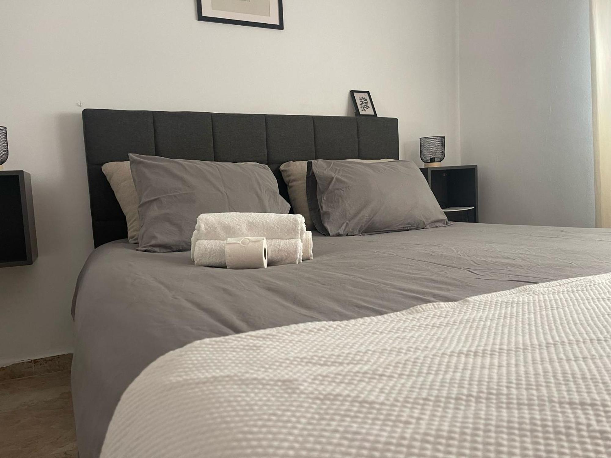 Astral-habitacion Doble Privada En Casa Compartida-uebica2 Guest house *