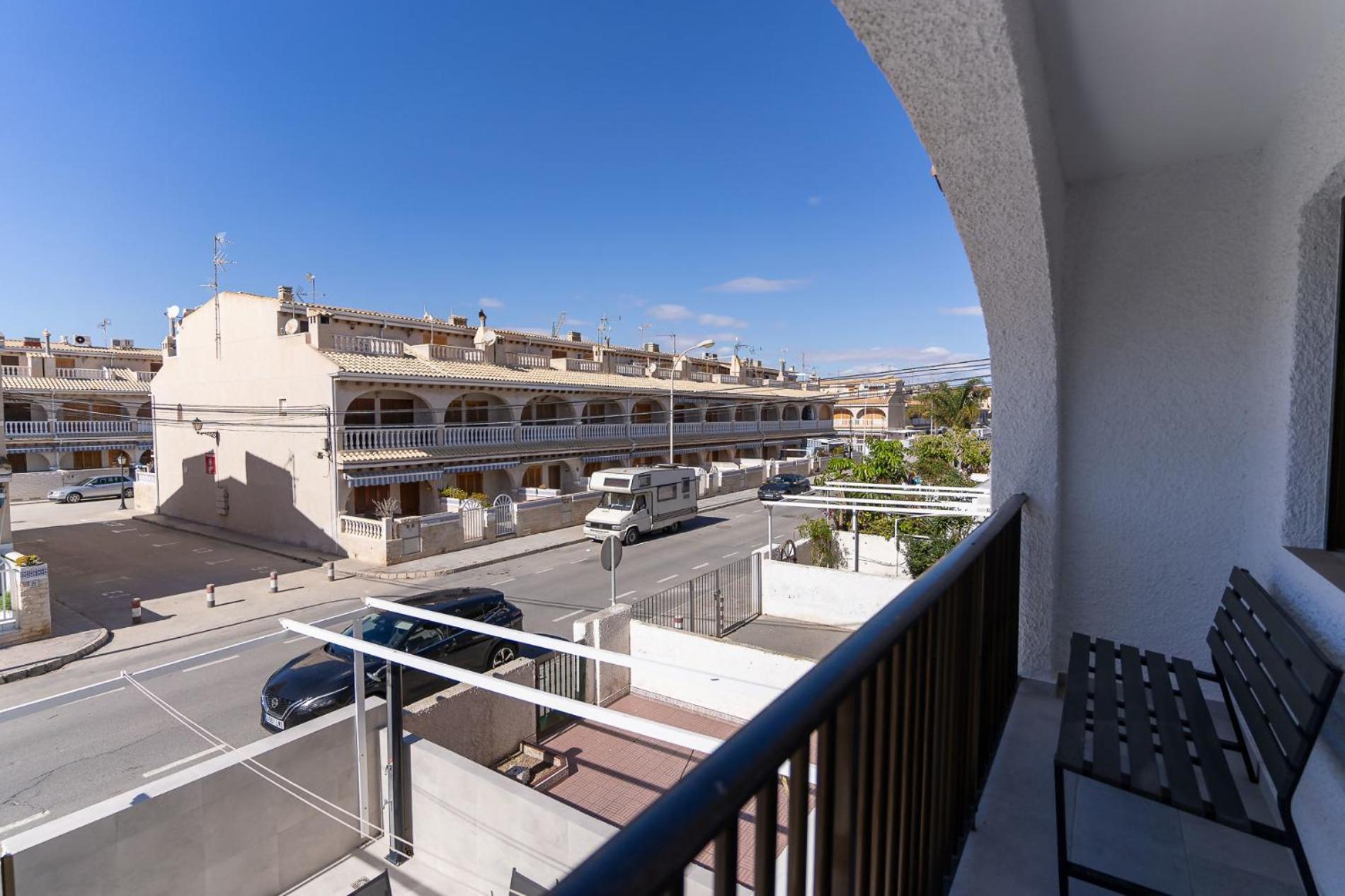 Rentafive Gran Casa Reformada Terraza Holiday home Santa Pola
