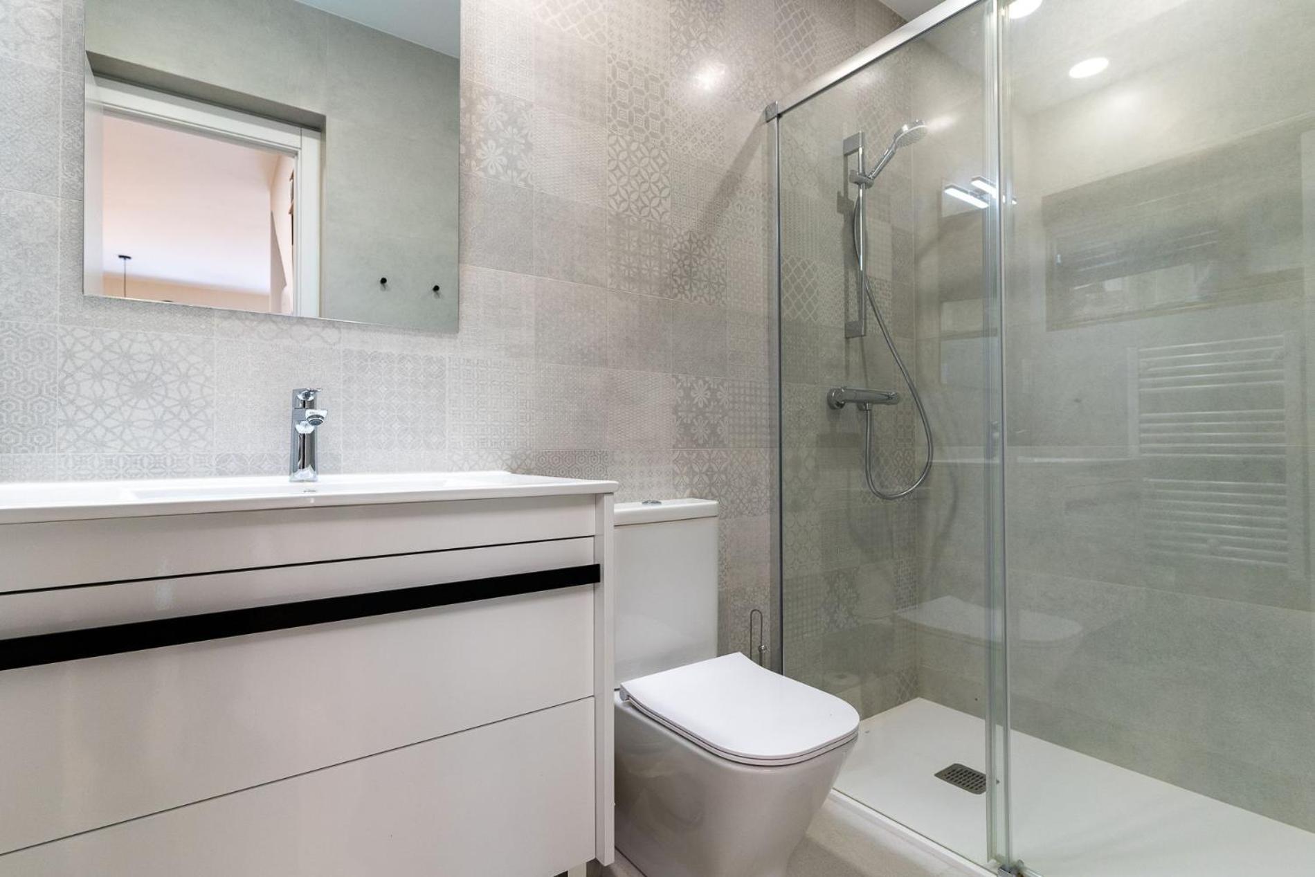 Rentafive Gran Casa Reformada Terraza Holiday home