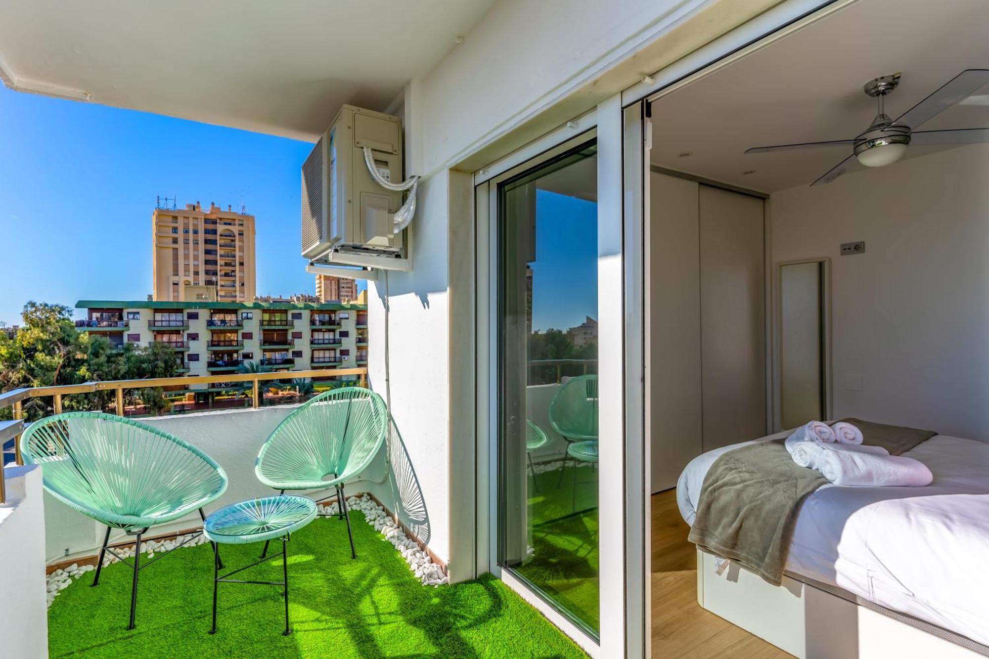 Pura Vida! Vistas Al Mar, Playa A 5 Min. Terraza, Wifi Y A/a. * Aguadulce (Almeria)