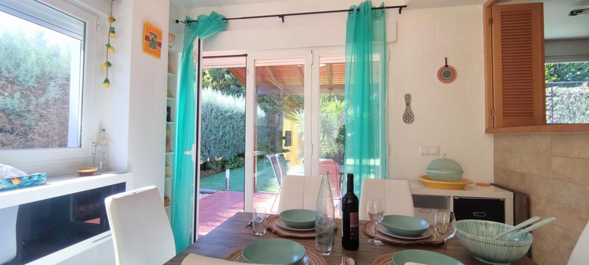 Сasa de vacaciones Tabarca Con Jardin Y Piscina Comunitaria Peñíscola