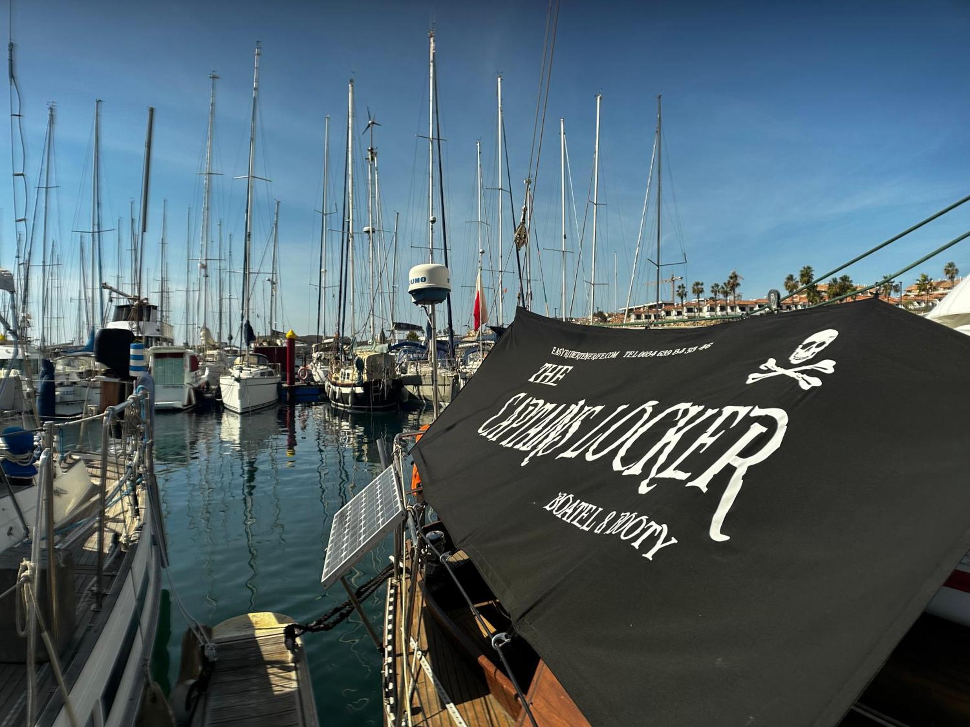 The Captains Locker - 30ft Yacht *