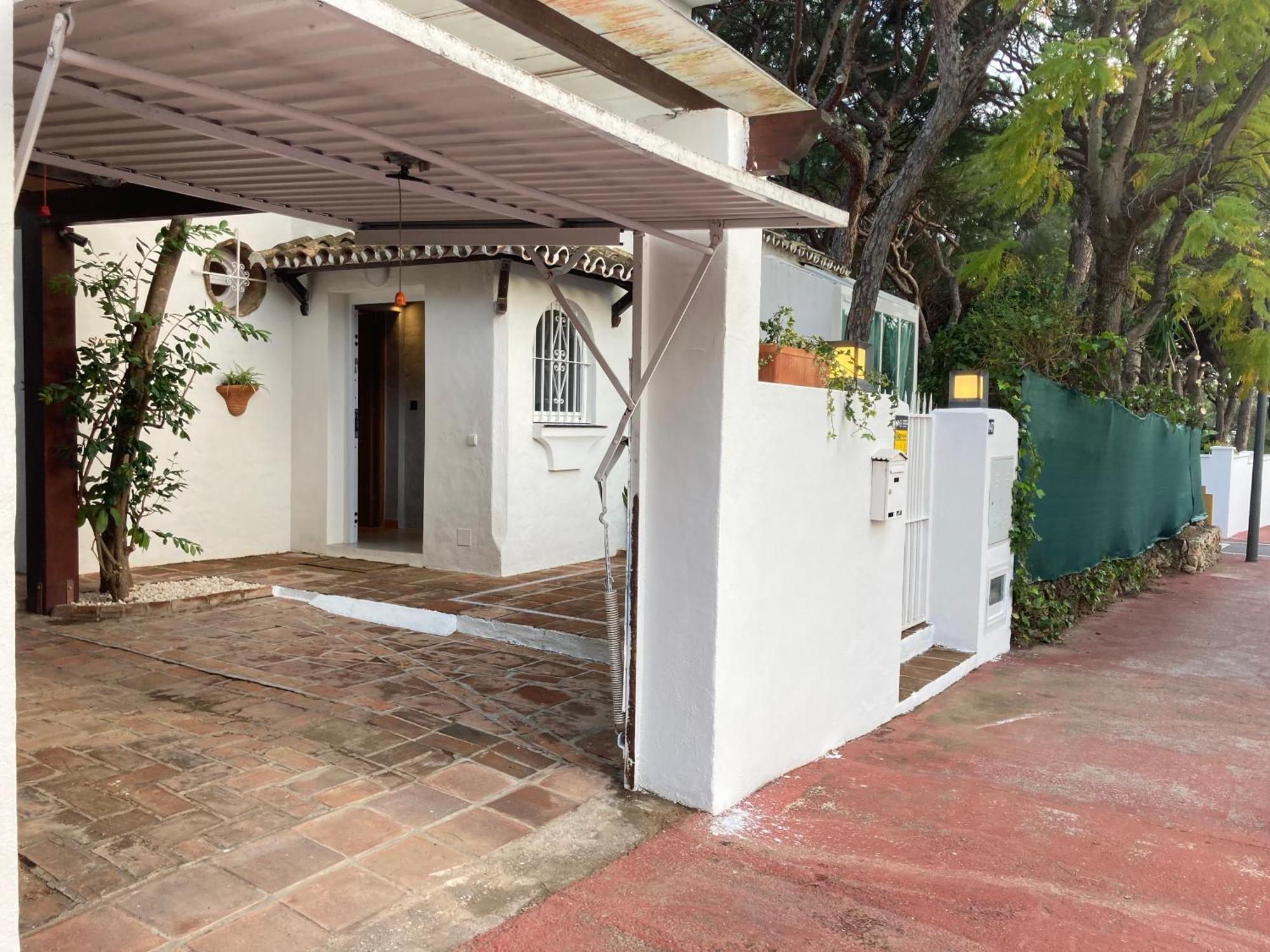 Сasa de vacaciones Marbella White Home, Calahonda, By Sol Maestranza