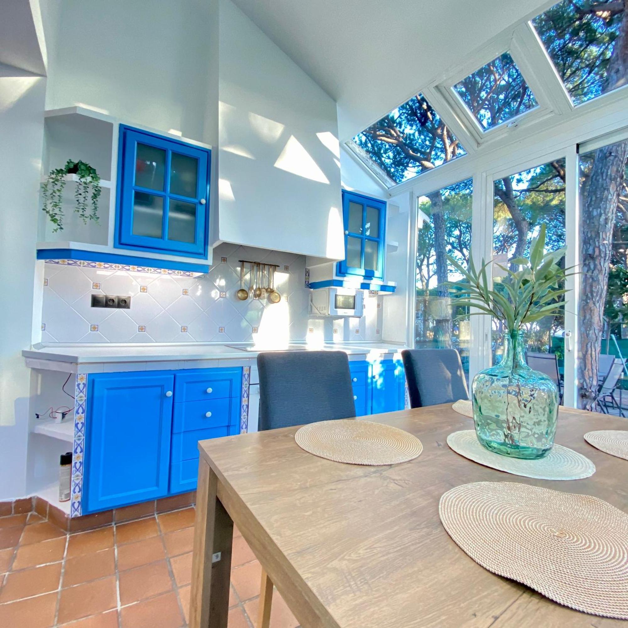 Marbella White Home, Calahonda, By Sol Maestranza * Sitio de Calahonda