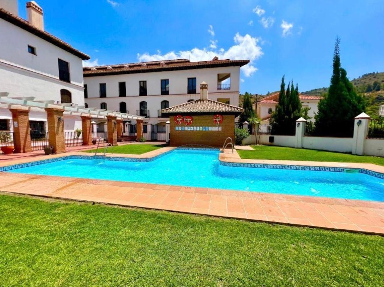 Global Las Terrazas Apartment