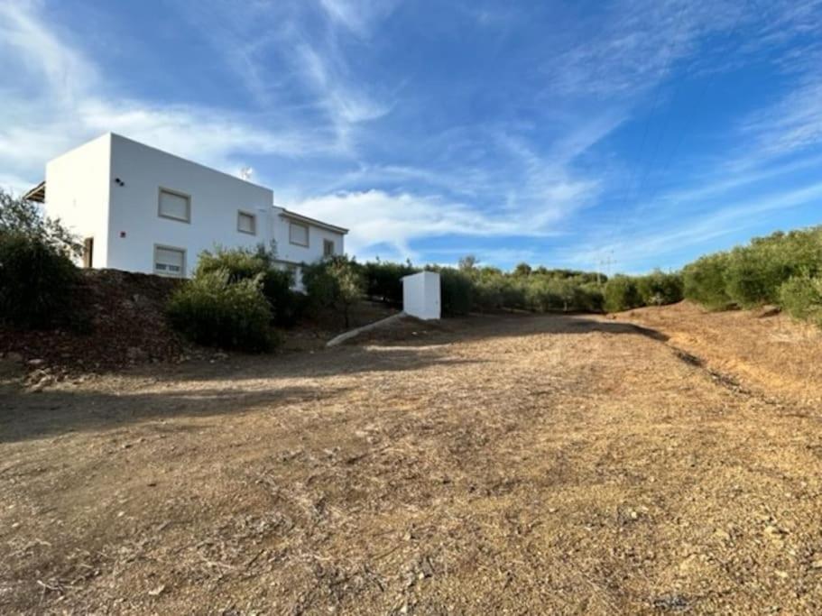 Casa Caraza. Un Olivar Con Vistas Al Castillo De Juego De Tronos Сasa de vacaciones *