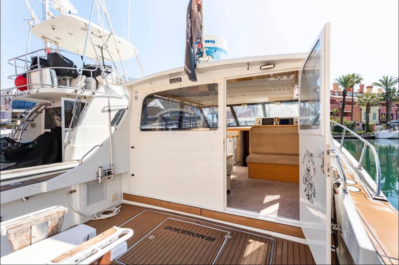 Barco Americano Sotogrande *