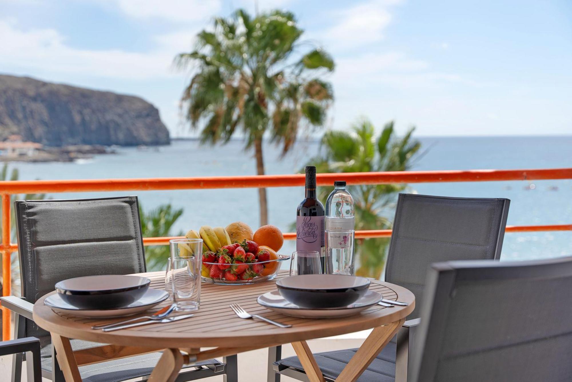 Cristianmar Frontline Sea View Apartment