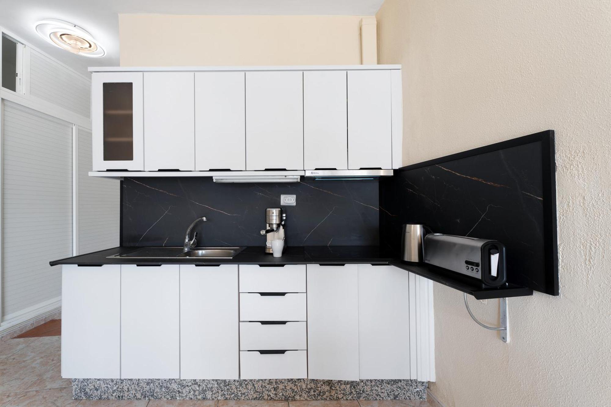 Cristianmar Frontline Sea View Apartment *