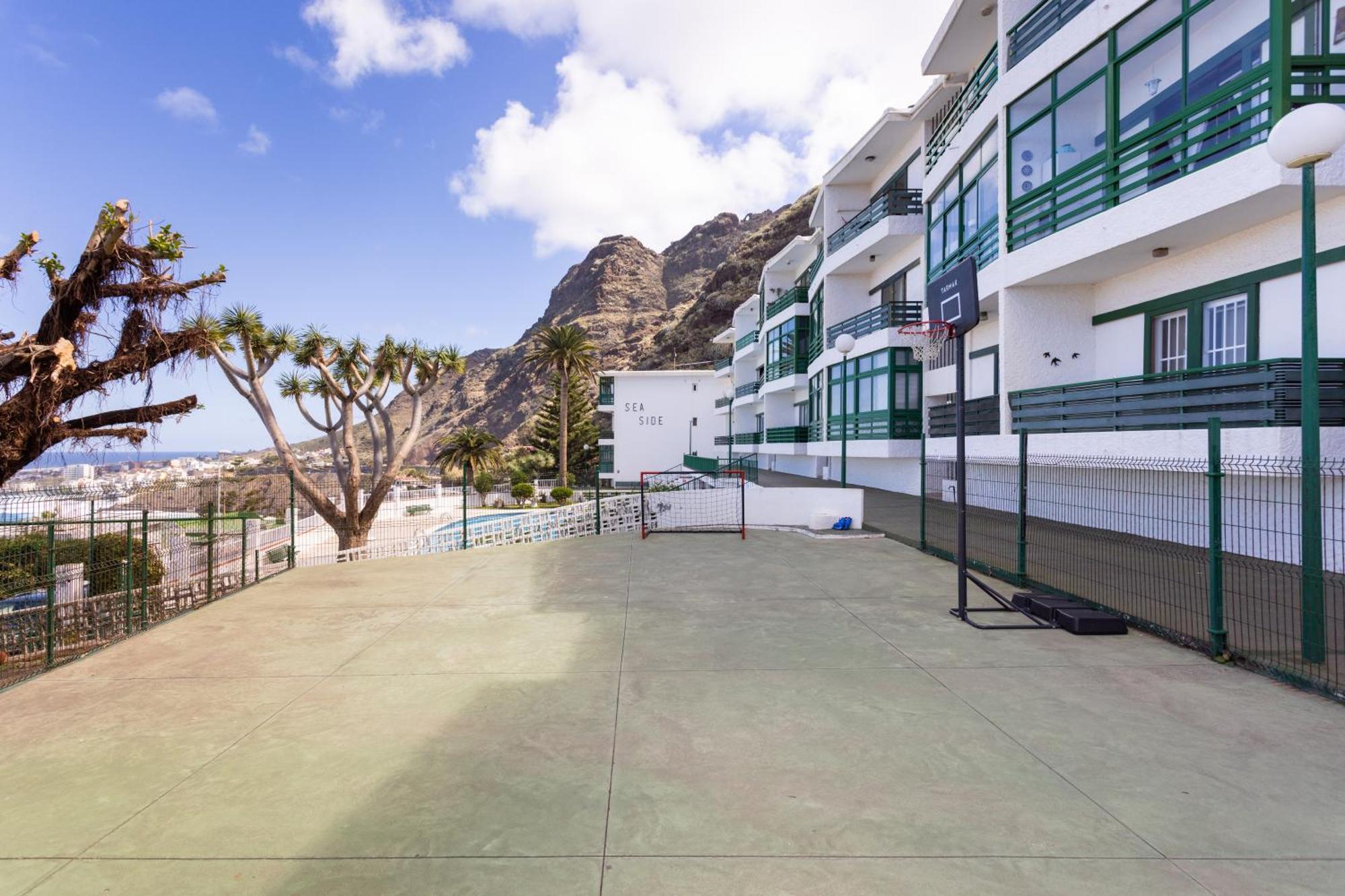 Home2book Bright Sea Views & Pool Bajamar (La Laguna)
