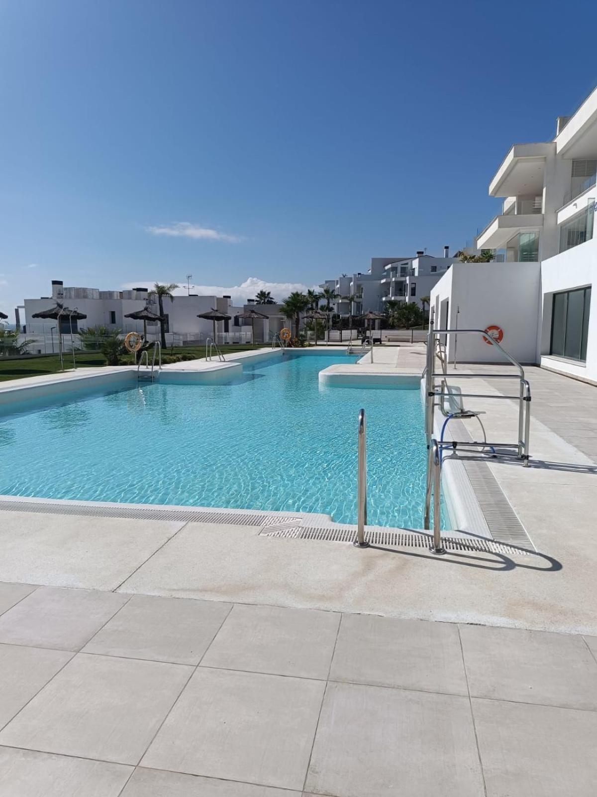 Apartment Moderni Byt S Vyhledem Na More Ve Meste Alcaidesa Alcaidesa