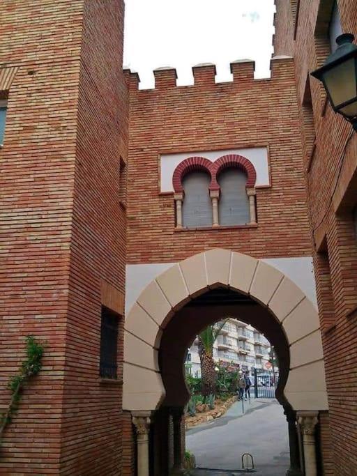 Masia Del Roc De Sant Caieta * Roda de Berà (Roda de Bará)