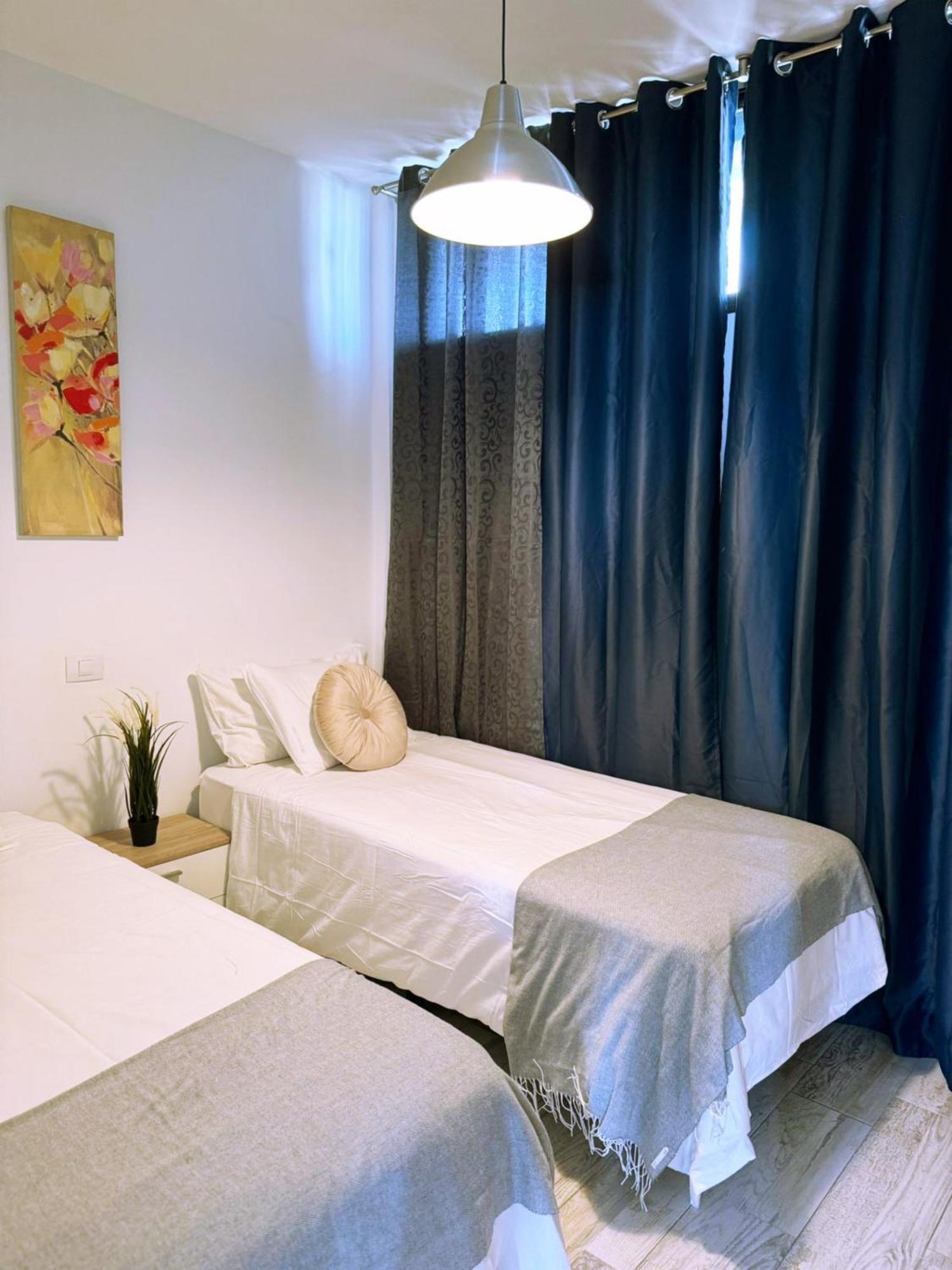 Bohemian Next To Yumbo Apartamento