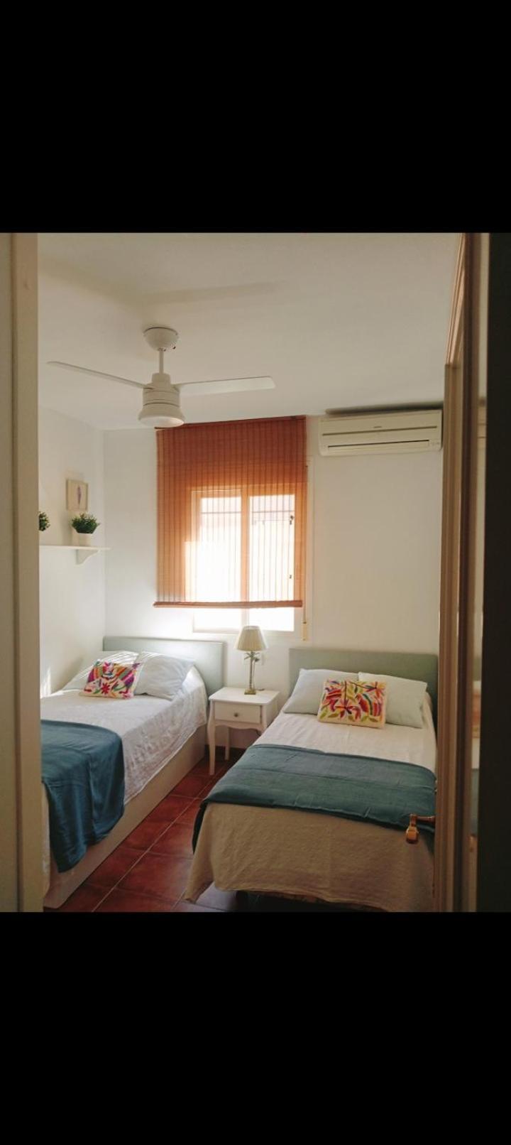 Casa Familiar Al Lado De La Playa Сasa de vacaciones *