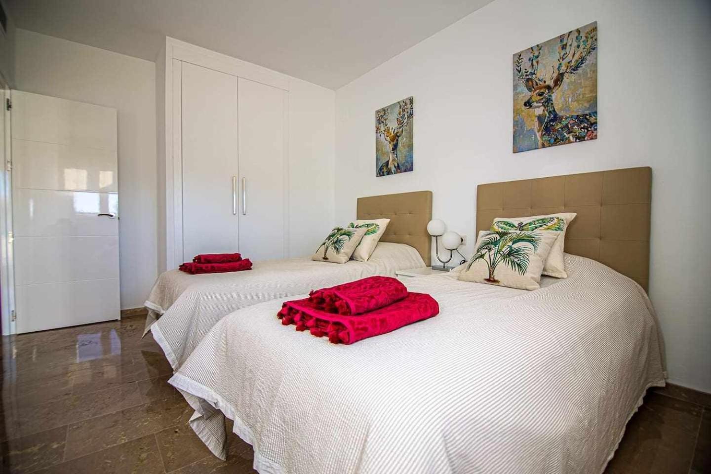 Apartment New Atico Con Piscina Playa 3 Bedrooms Parking Torremolinos