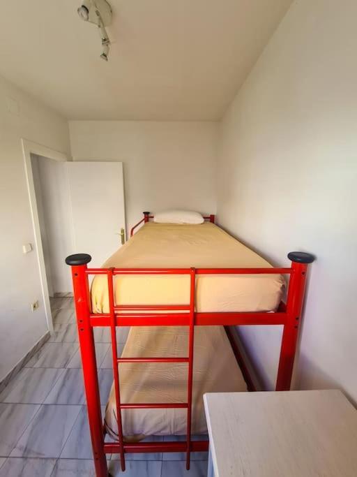 Apartment Beachside 2-bd Near Barcelona