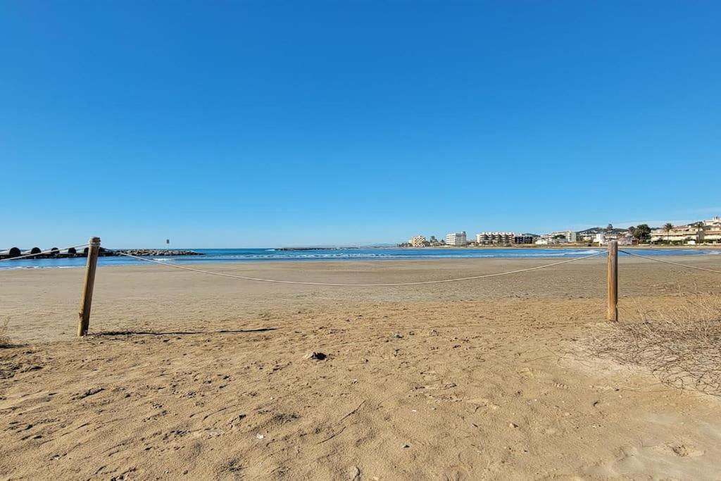 Beachside 2-bd Near Barcelona * Cunit