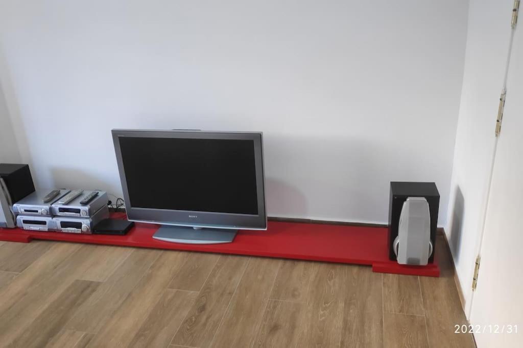 Precioso Con Magnifico Patio. Apartamento Sant Feliu de Llobregat