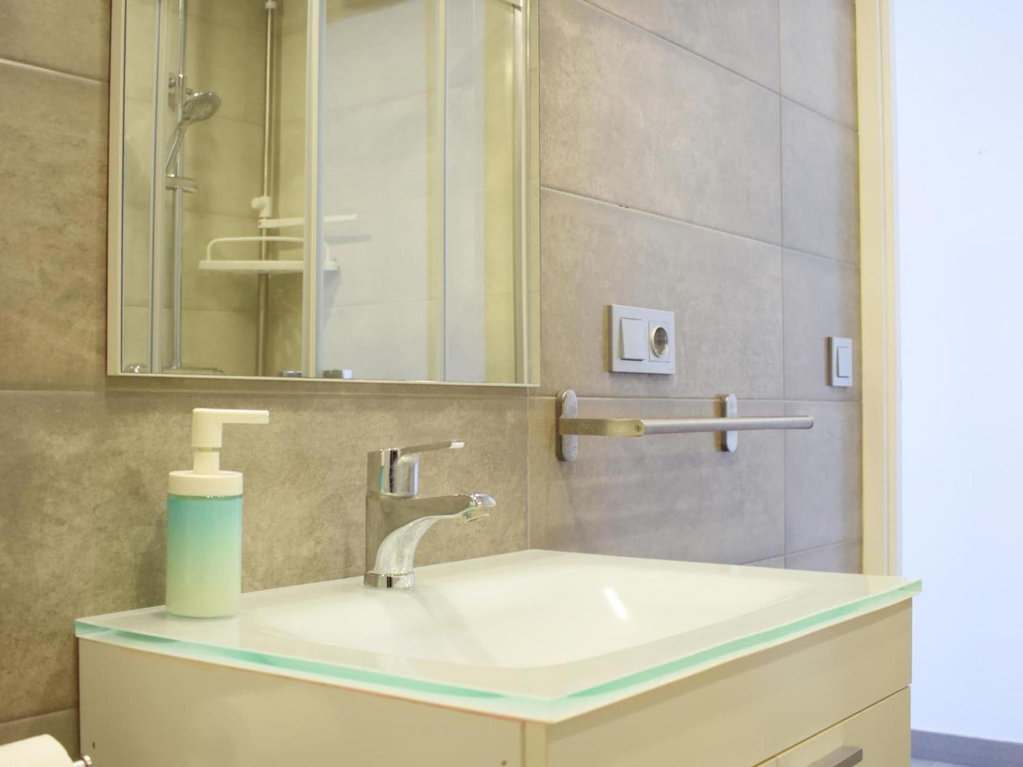 Apartamento Luminoso Estudio En Castillo Santa Clara
