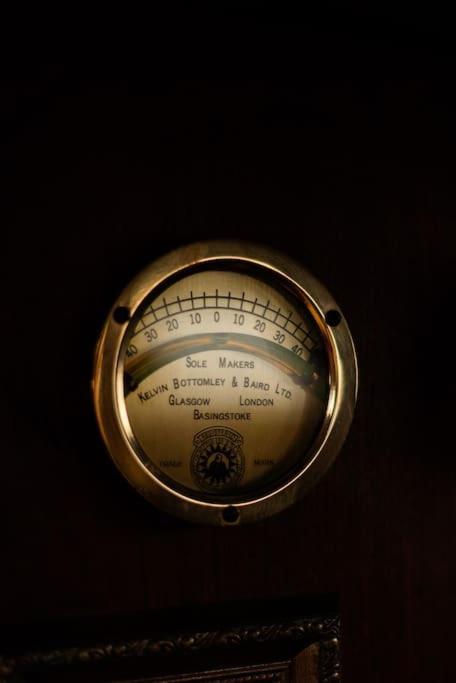 The Captains Locker - 30ft Yacht