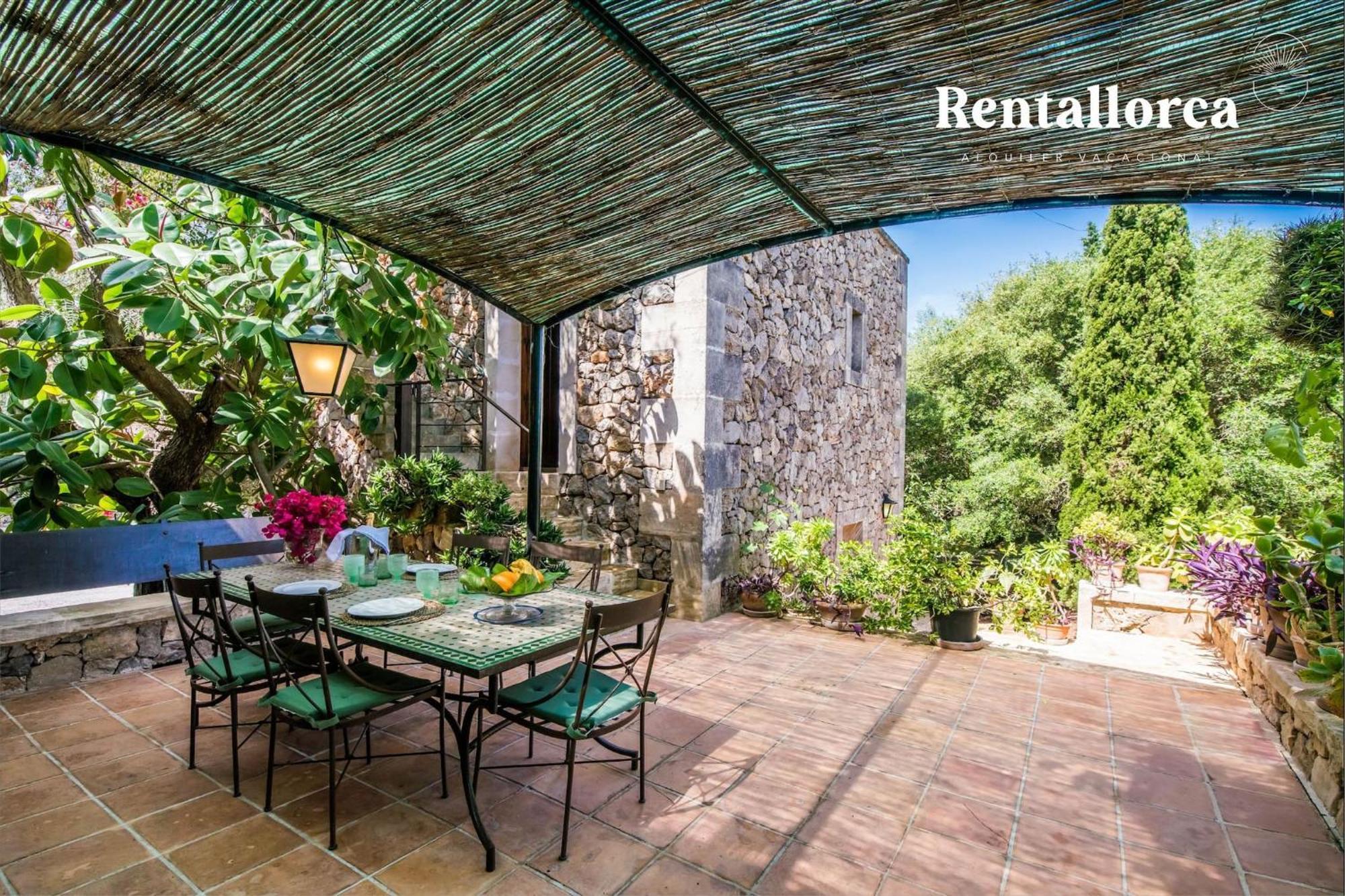 Casa rural Son Guillotet-rentallorca María de la Salud