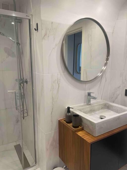 Estupendo Duplex A 5 Min Andando De La Playa Apartamento Marbella