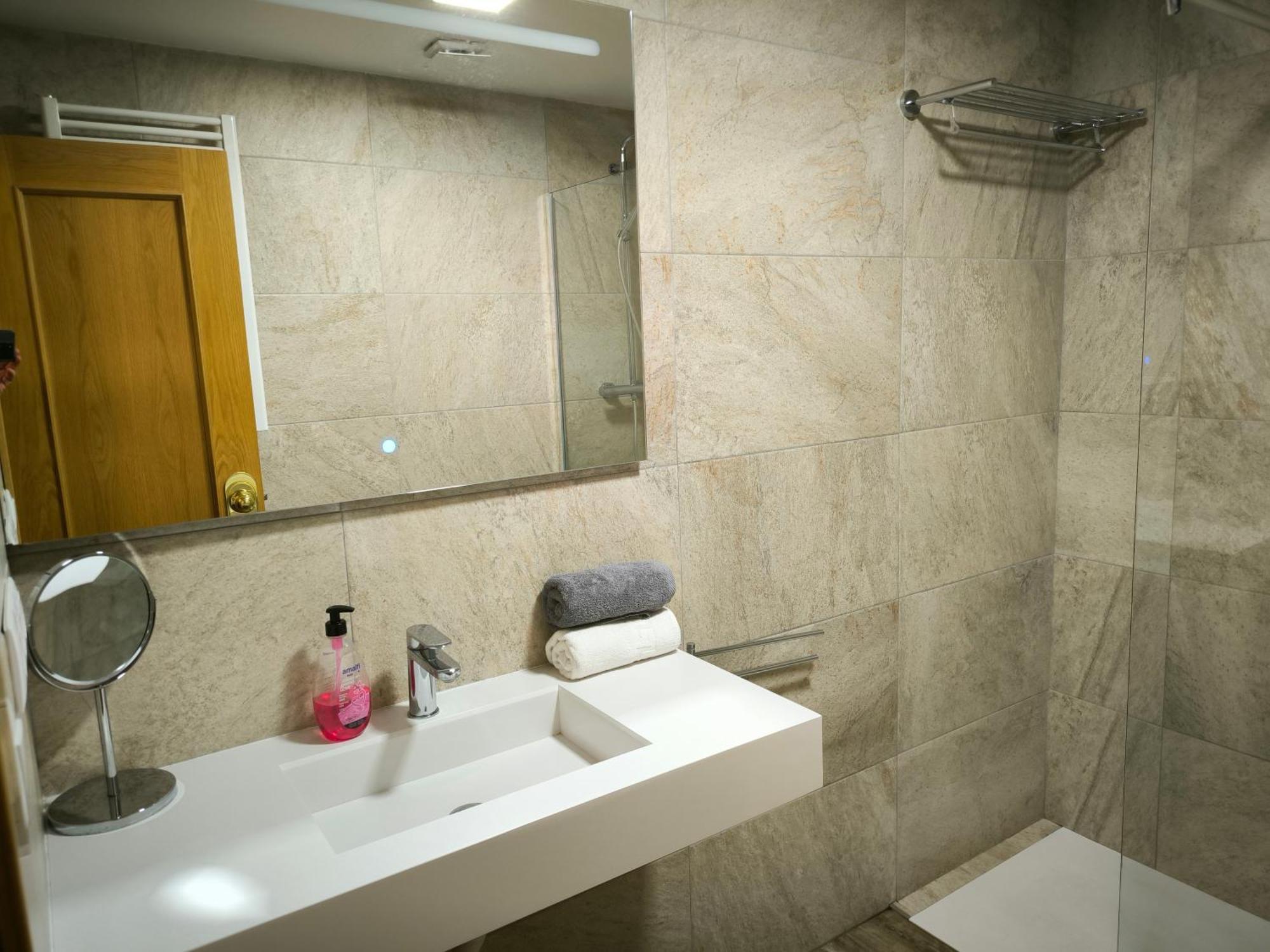 Apartamento Valles Premium Con Parking Privado!!! *