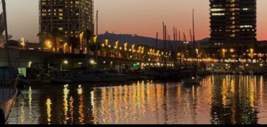 Barco Botel *