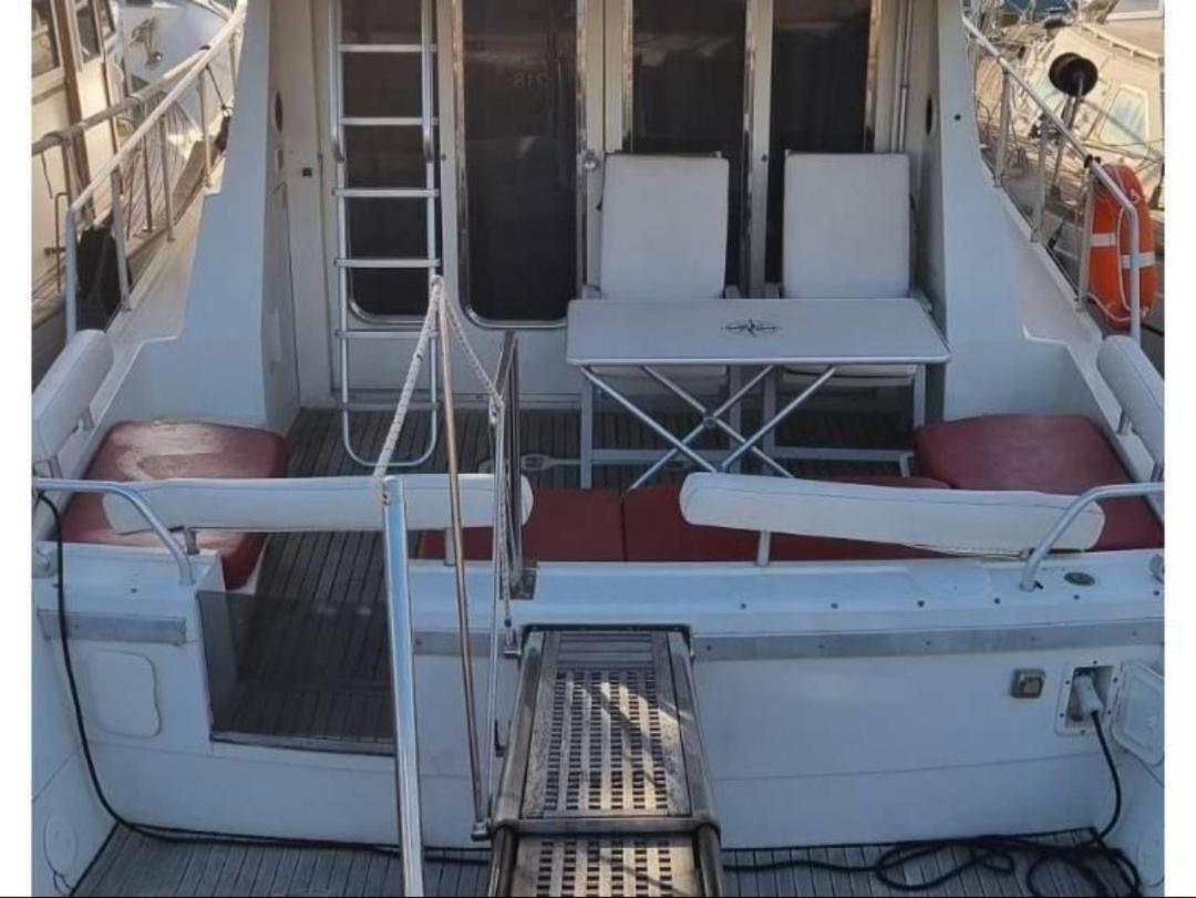 Barco Botel