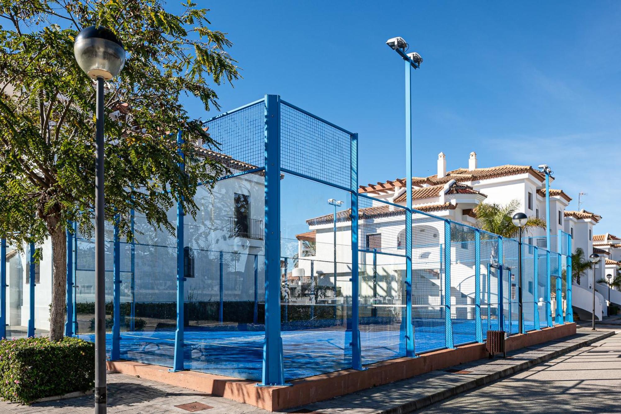 Apartamento Familiar Muy Soleado Cerca De La Playa Y Parking Incluido *