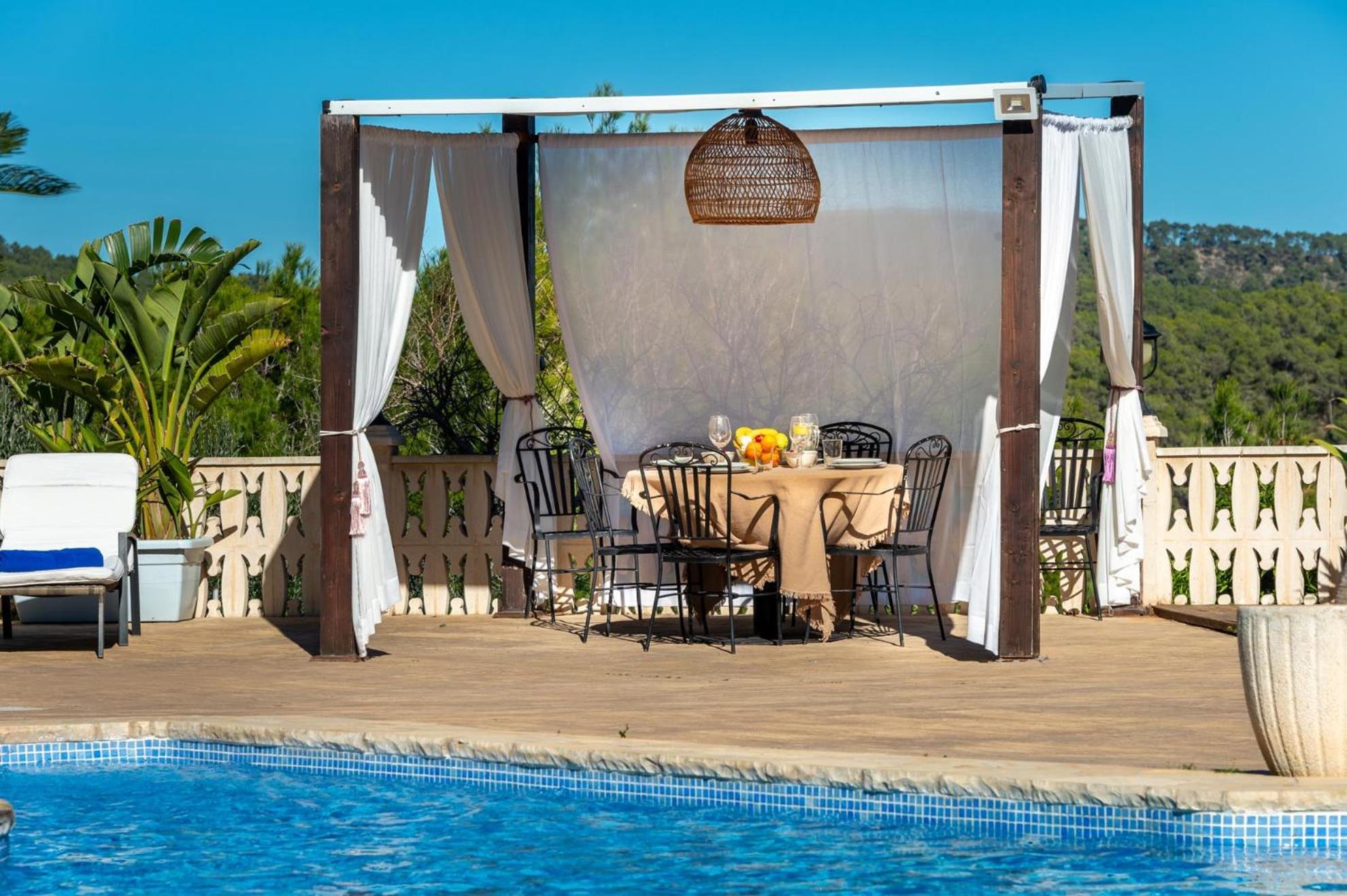 Bonaire, Up To 8+2 With Pool & Views *
