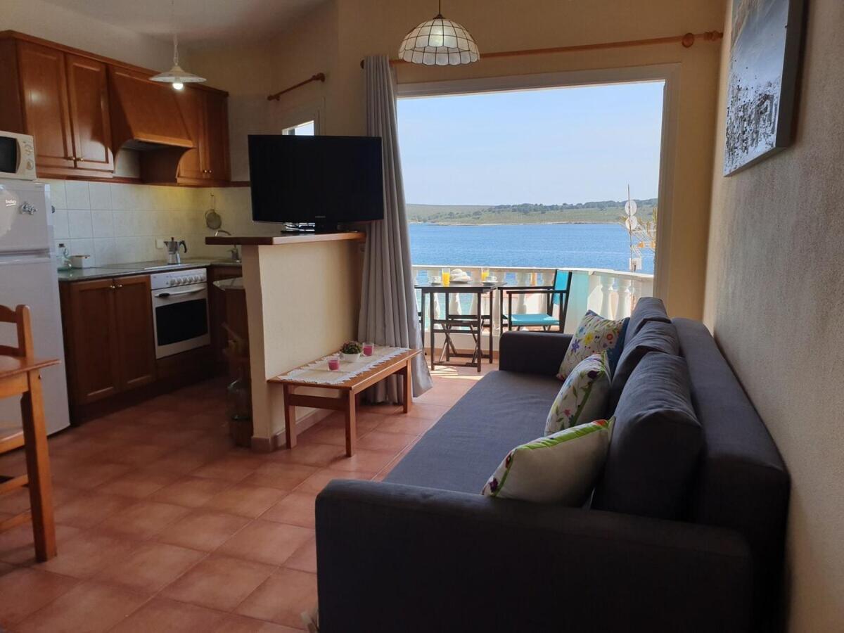 Apartment F76. Vistas Al Mar En Fornells!