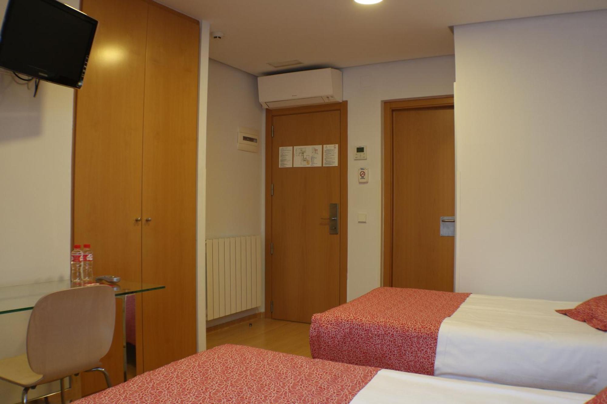 Hotel Picos De Europa 2*