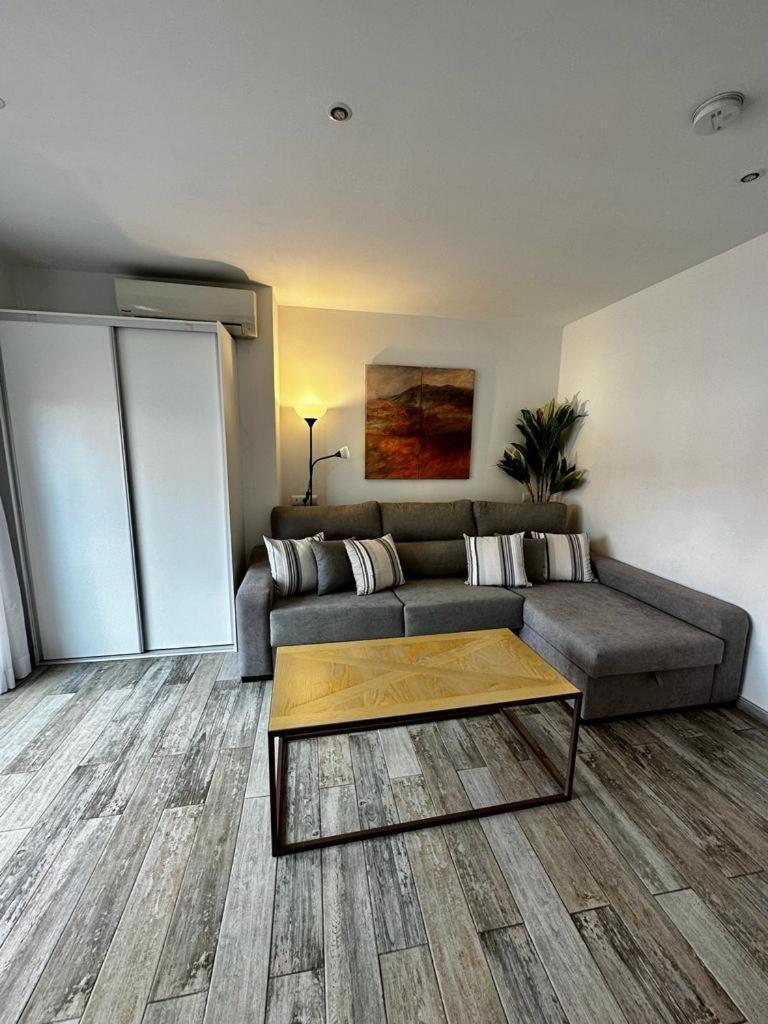 Dobo Malaga Soho *