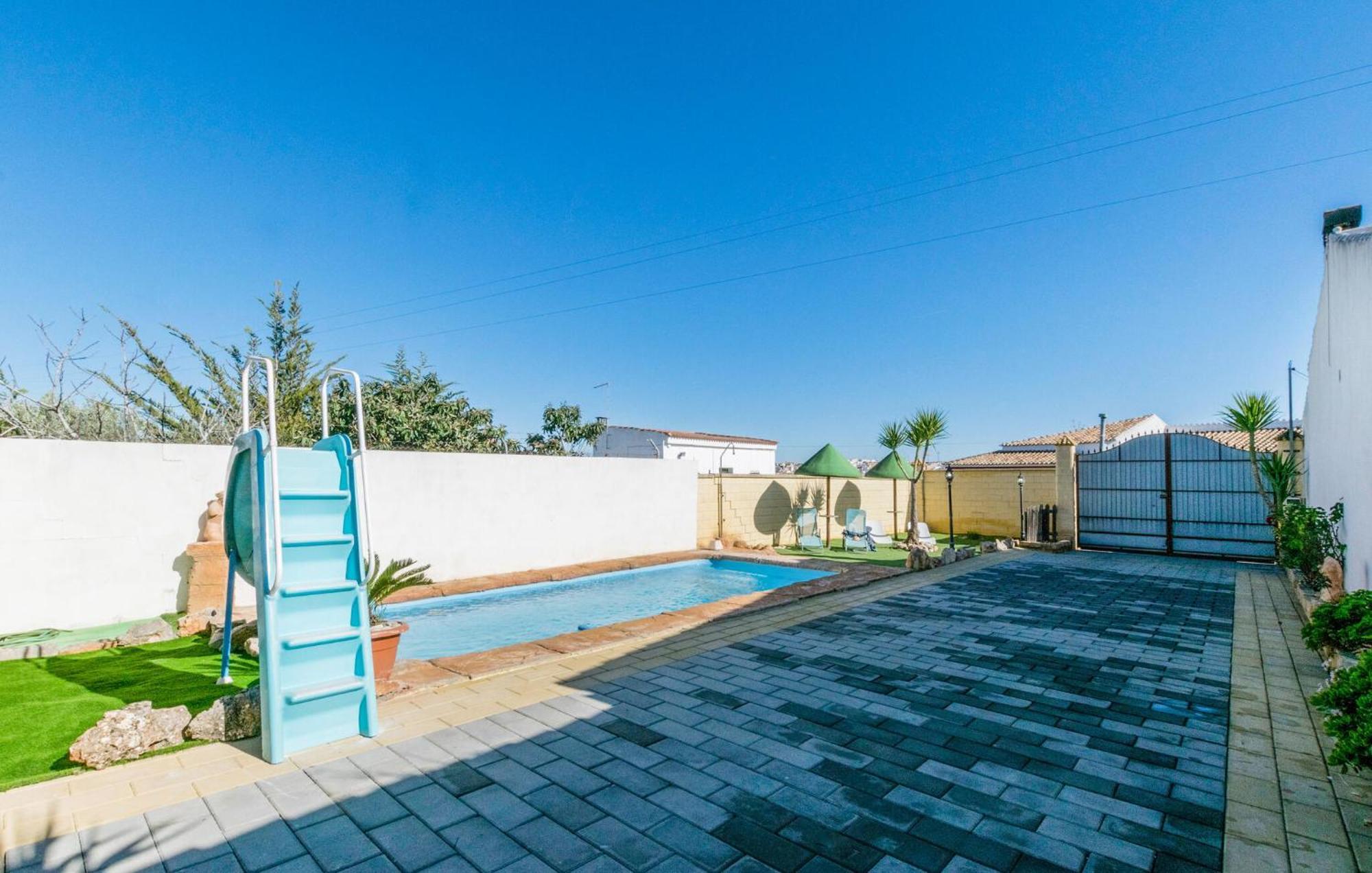 2 Bedroom Gorgeous In