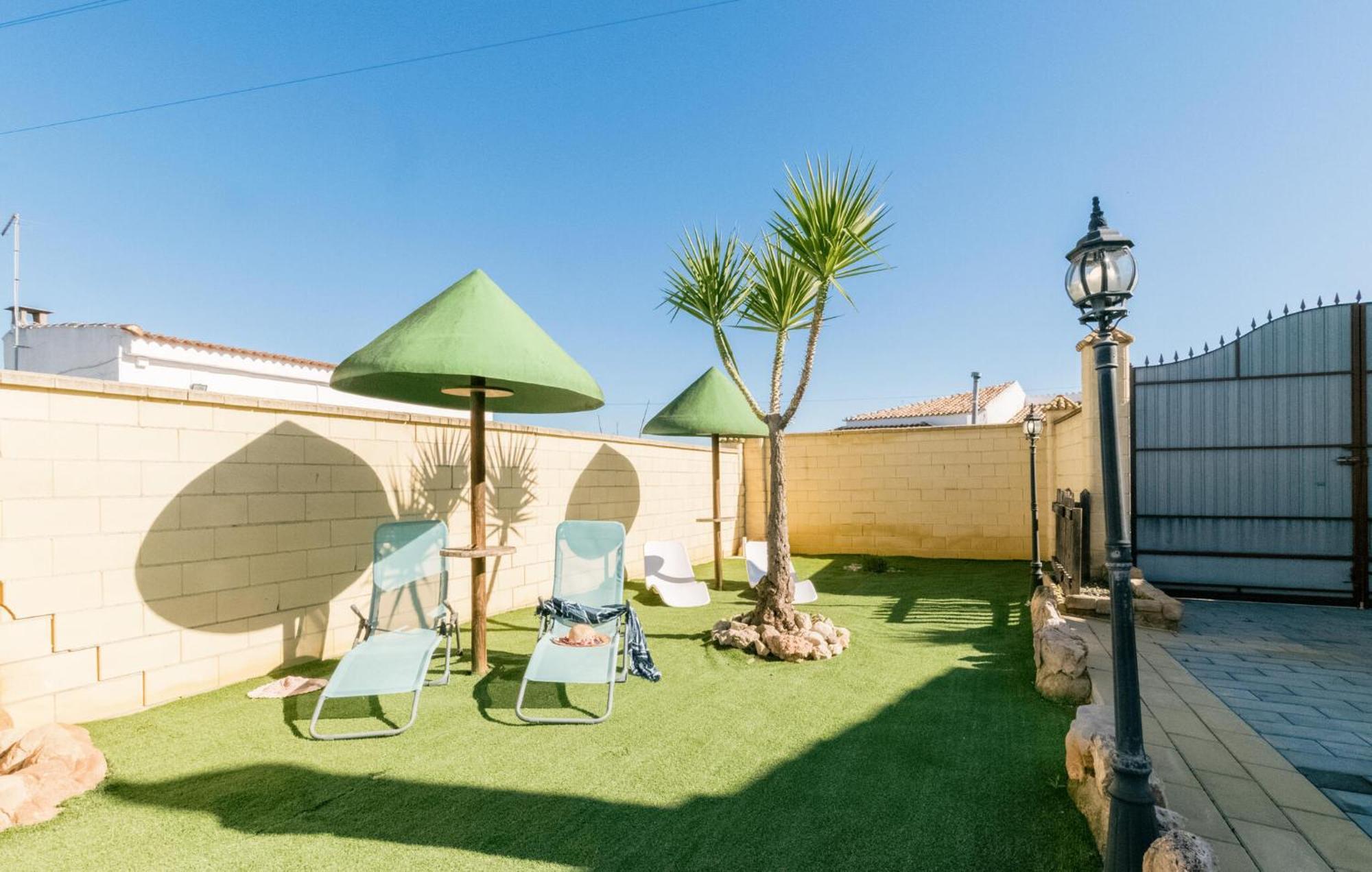 2 Bedroom Gorgeous In Сasa de vacaciones Casariche