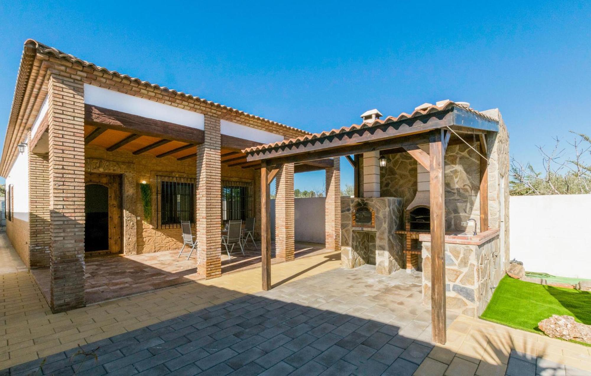 2 Bedroom Gorgeous In Сasa de vacaciones