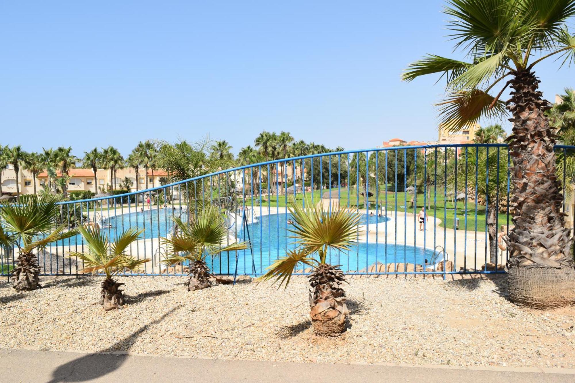 Two Bed Floor Alta Entinas Close To The Beach. Apartamento *