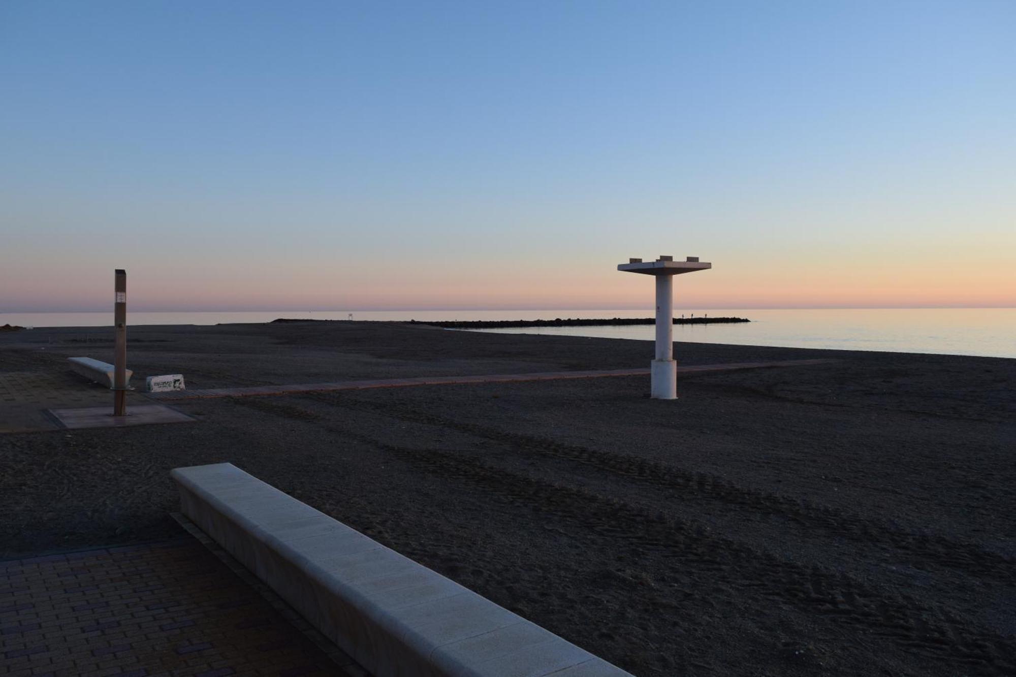 Two Bed Floor Alta Entinas Close To The Beach. *