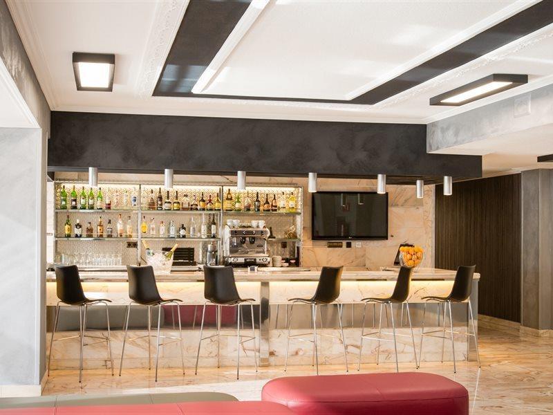 Salles Ciutat Del Prat Barcelona Airport 4*