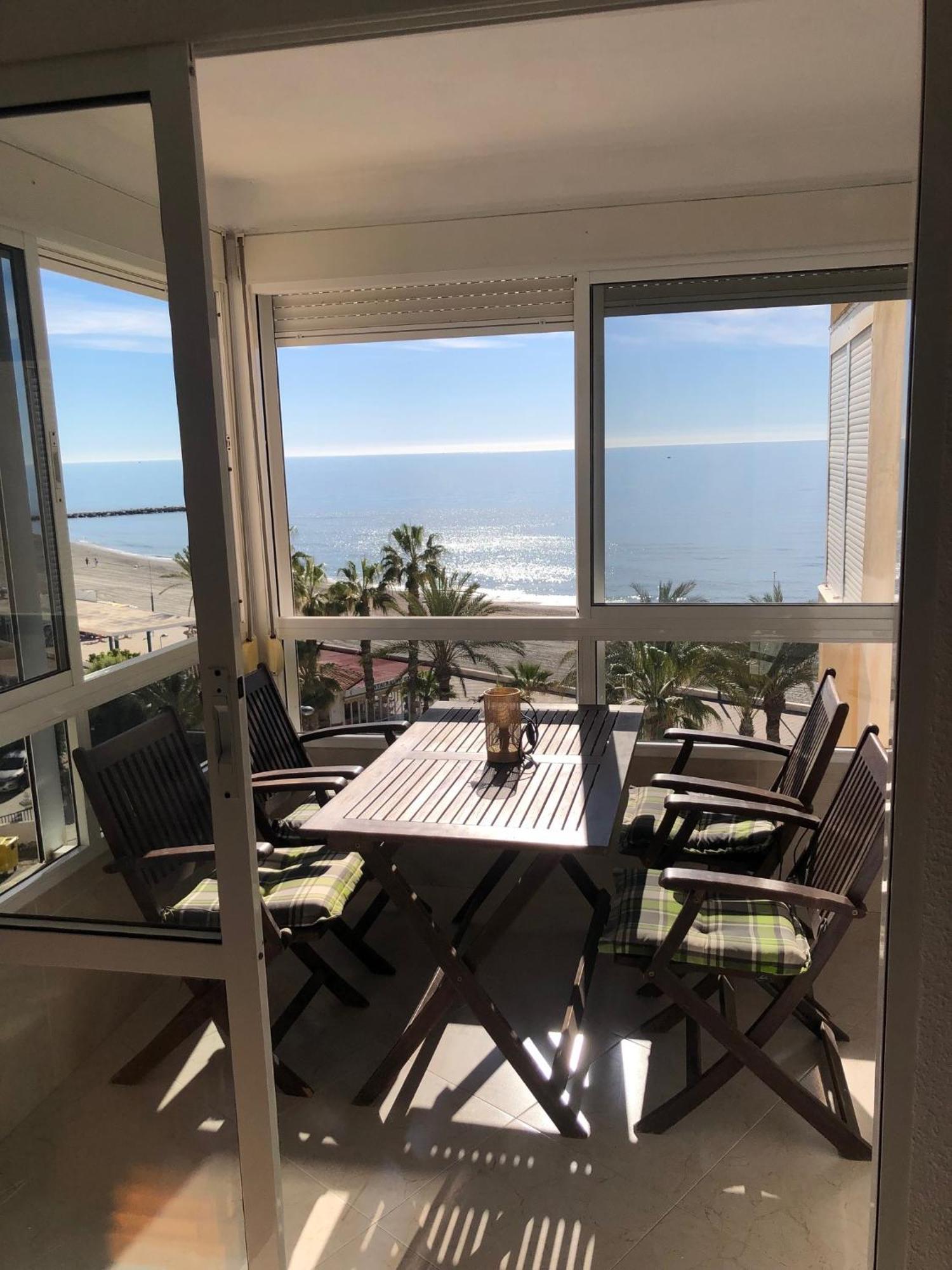Estudio Mar En Calma, Primera Linea De Playa Con Vistas Al Mar