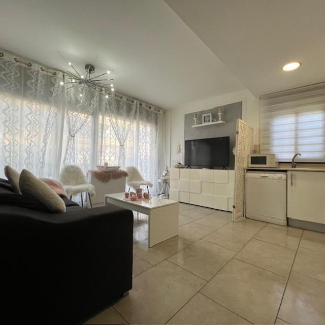 En