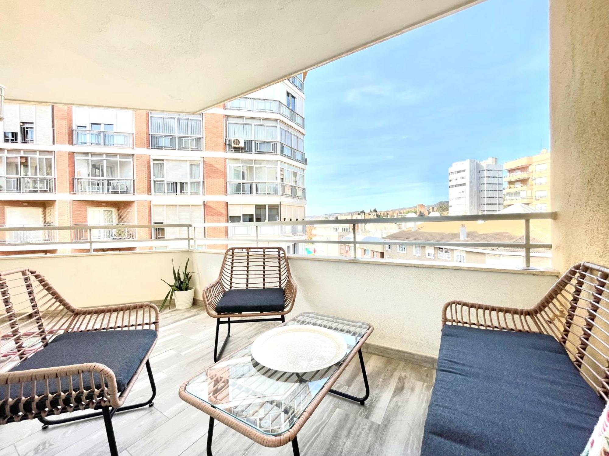 Apartamento La Marea - Malagadevacaciones *