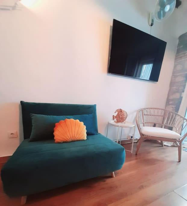 Bonito Estudio En El Centro. Ideal Parejas. Palamós
