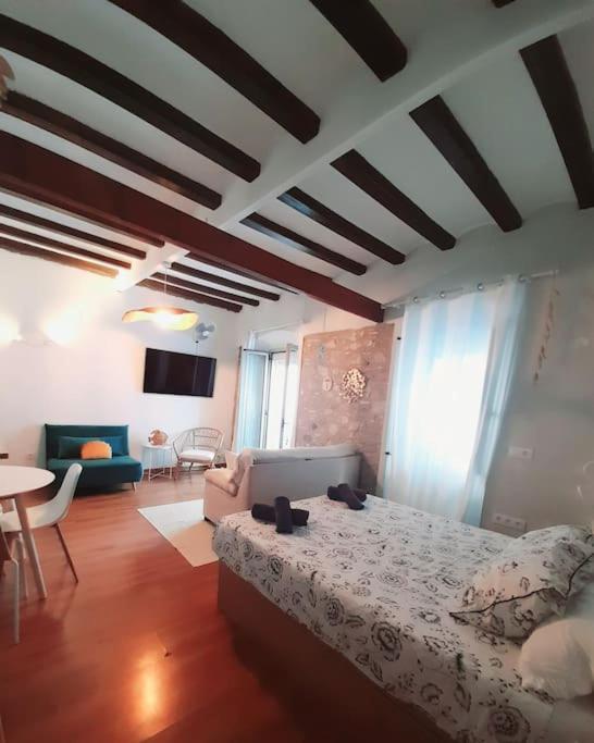 Apartamento Bonito Estudio En El Centro. Ideal Parejas.
