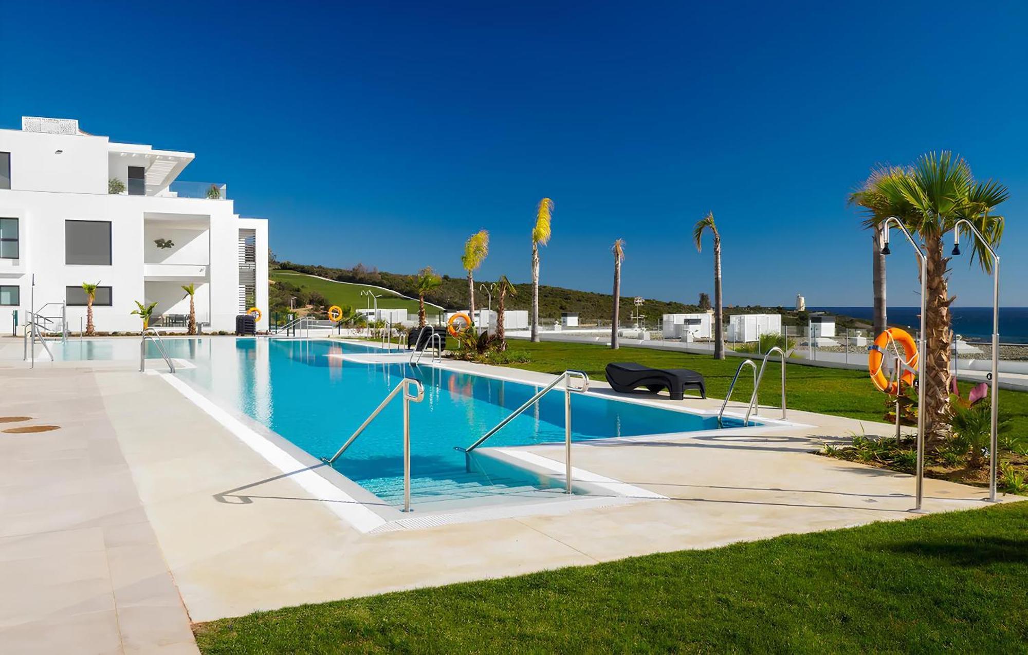 Modern With Sea And Golf View Apartment