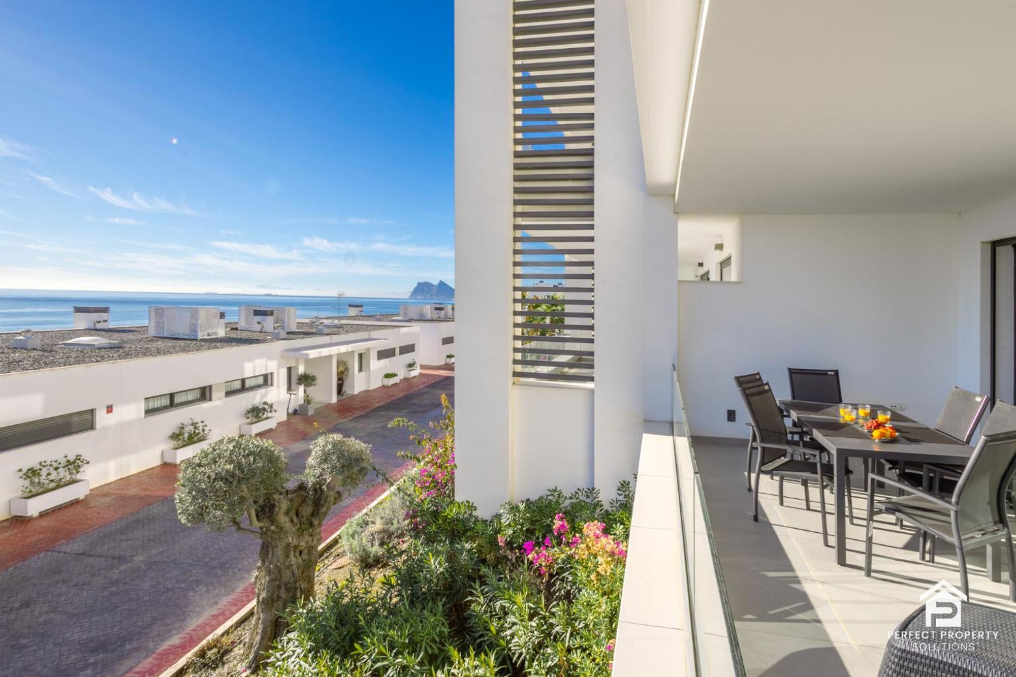 Modern With Sea And Golf View *