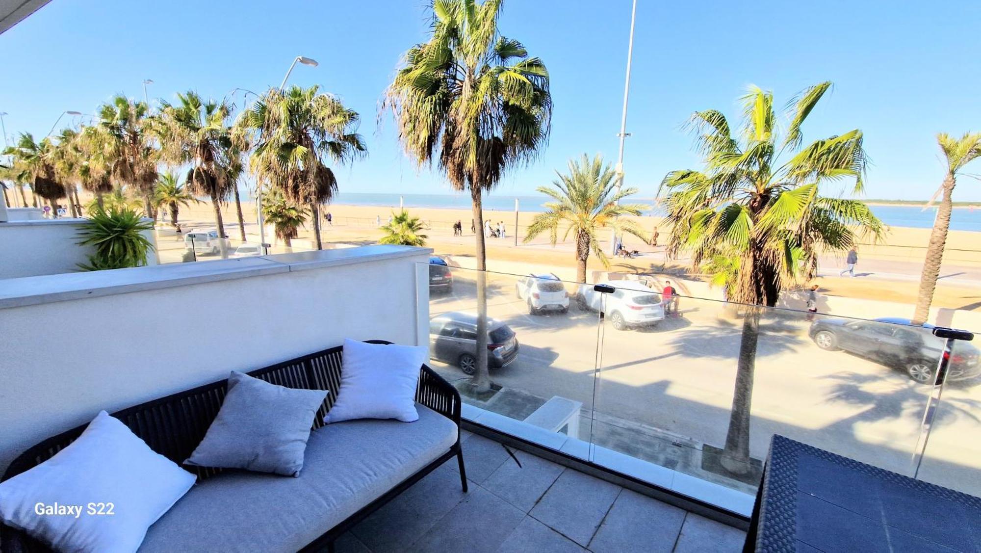Boutelou Playa Con Vistas Al Mar