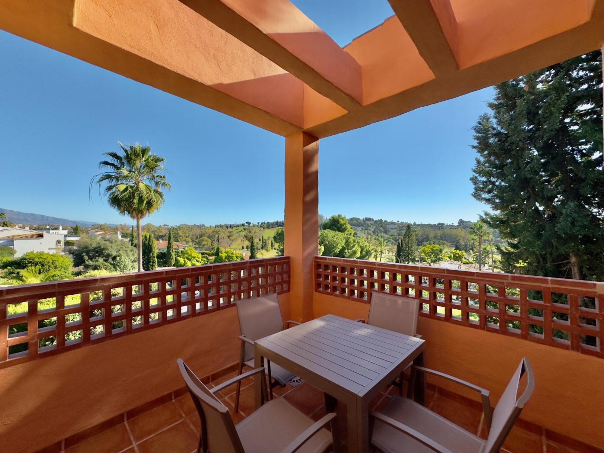 Royal Marbella Golf Apartment *