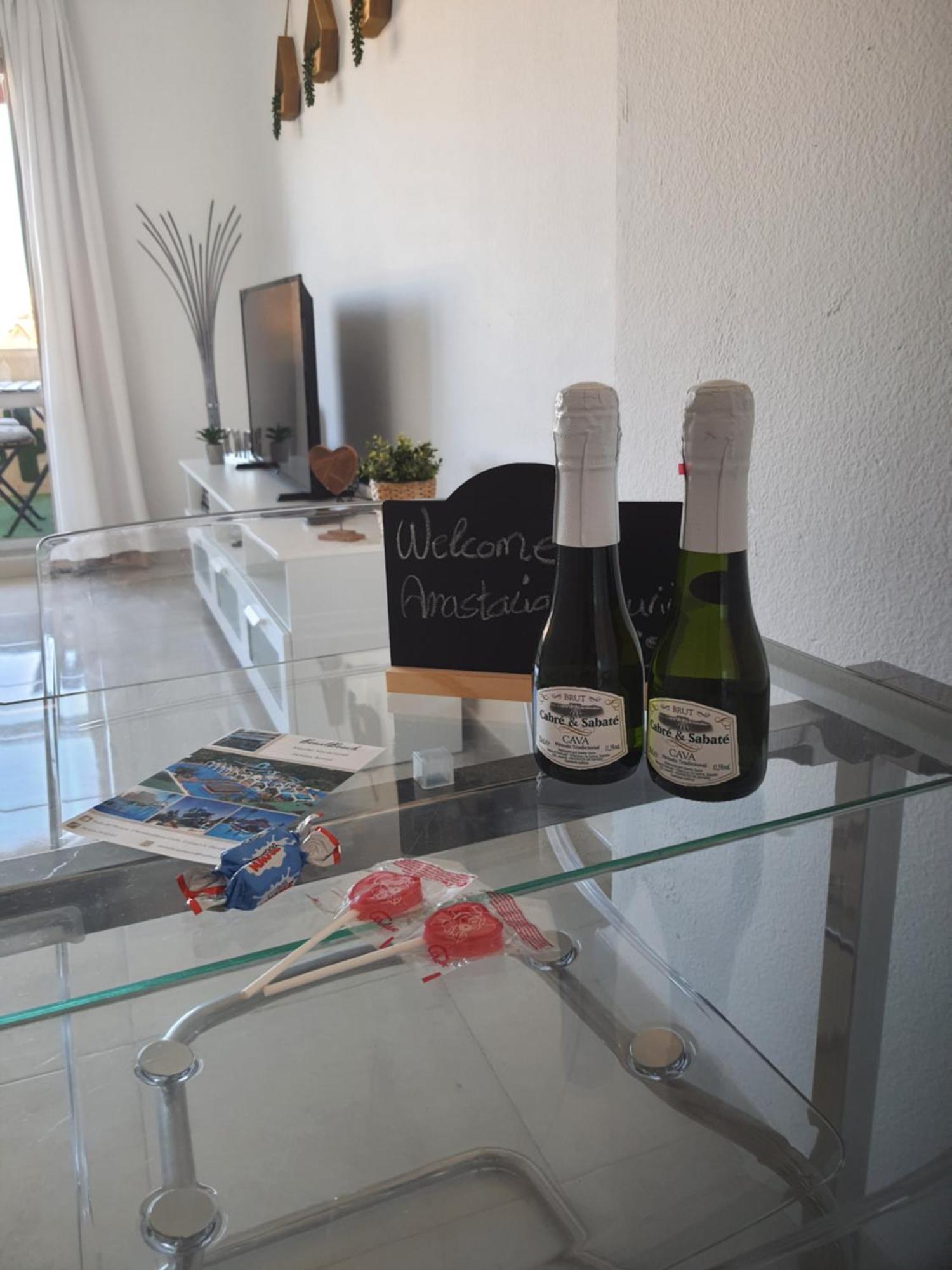 Totally Upgraded At Benal Apartamento